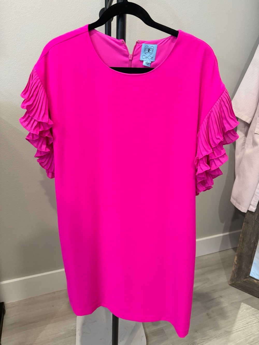 CeCe Vibrant Fuchsia Ruffle-Sleeve Shift Dress